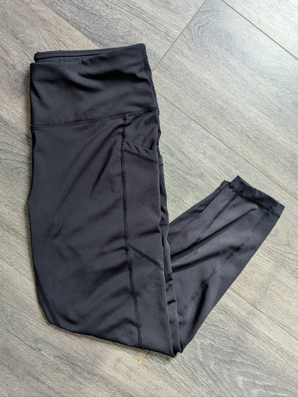 Black Capri Leggings